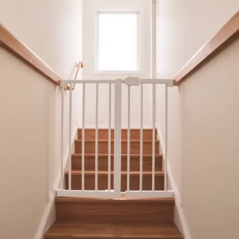 Bramka na schody dla dzieci