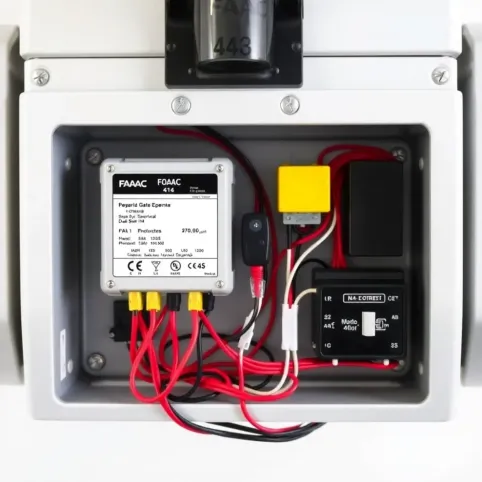 Jak podłączyć napęd bramy dwuskrzydłowej FAAC 414