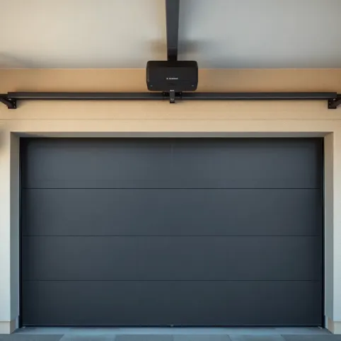 Montaż bramy garażowej uchylnej z napędem